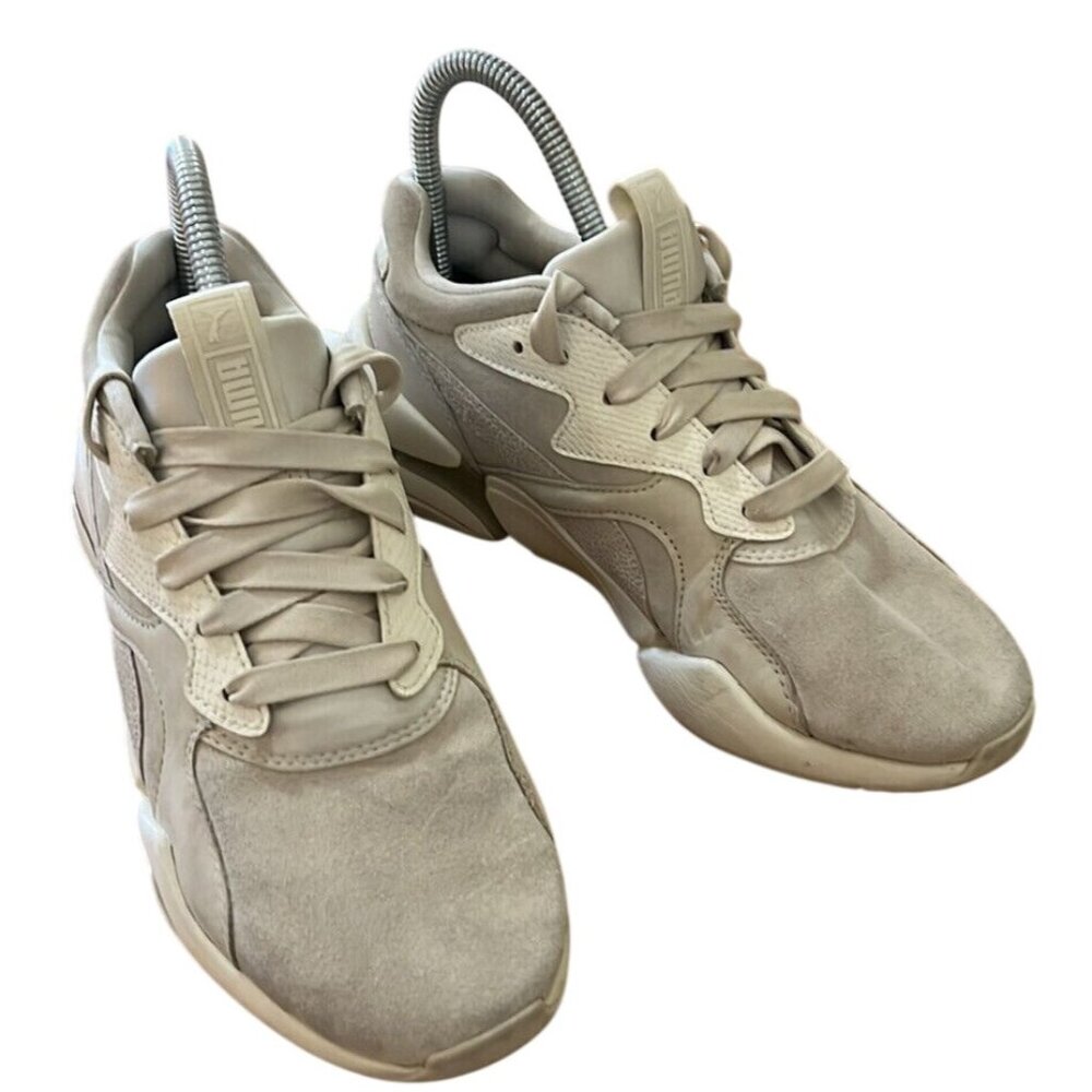 Puma women’s gold and tan  trainers suede and leather sz 6.5